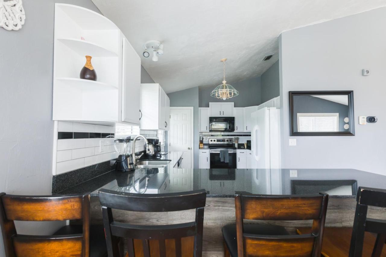 Five Bedroom Home In The Heart Of St Aug Beach St. Augustine Extérieur photo