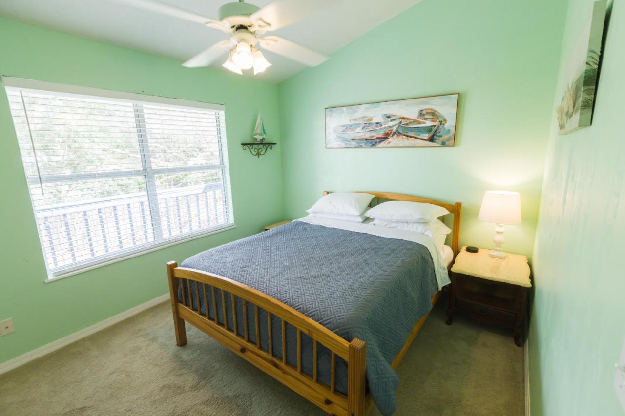 Five Bedroom Home In The Heart Of St Aug Beach St. Augustine Extérieur photo