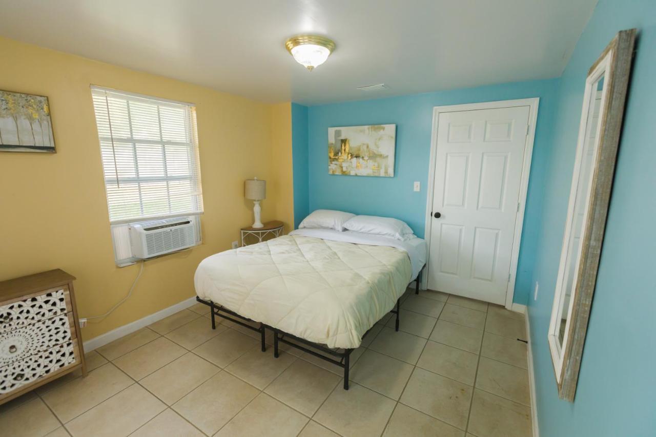 Five Bedroom Home In The Heart Of St Aug Beach St. Augustine Extérieur photo